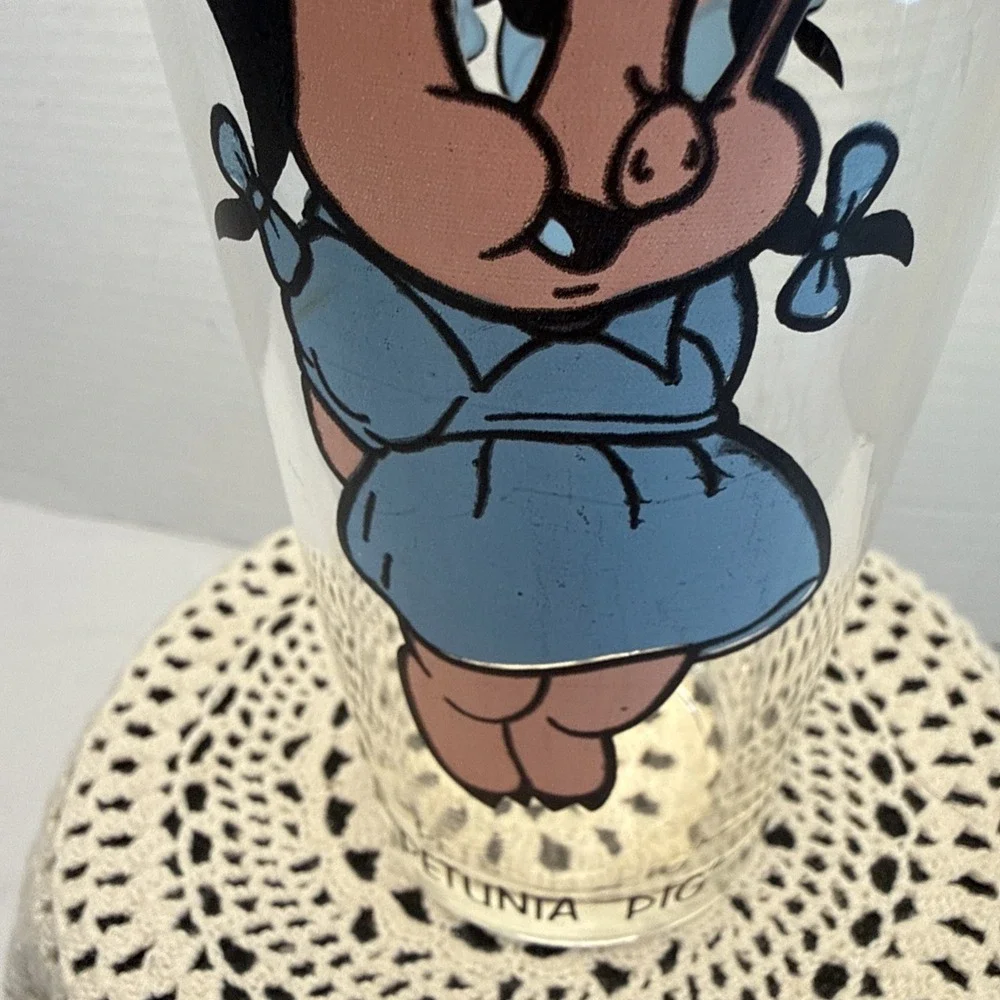 1973 Petunia Pig Warner Bros. Pepsi 6 1/4